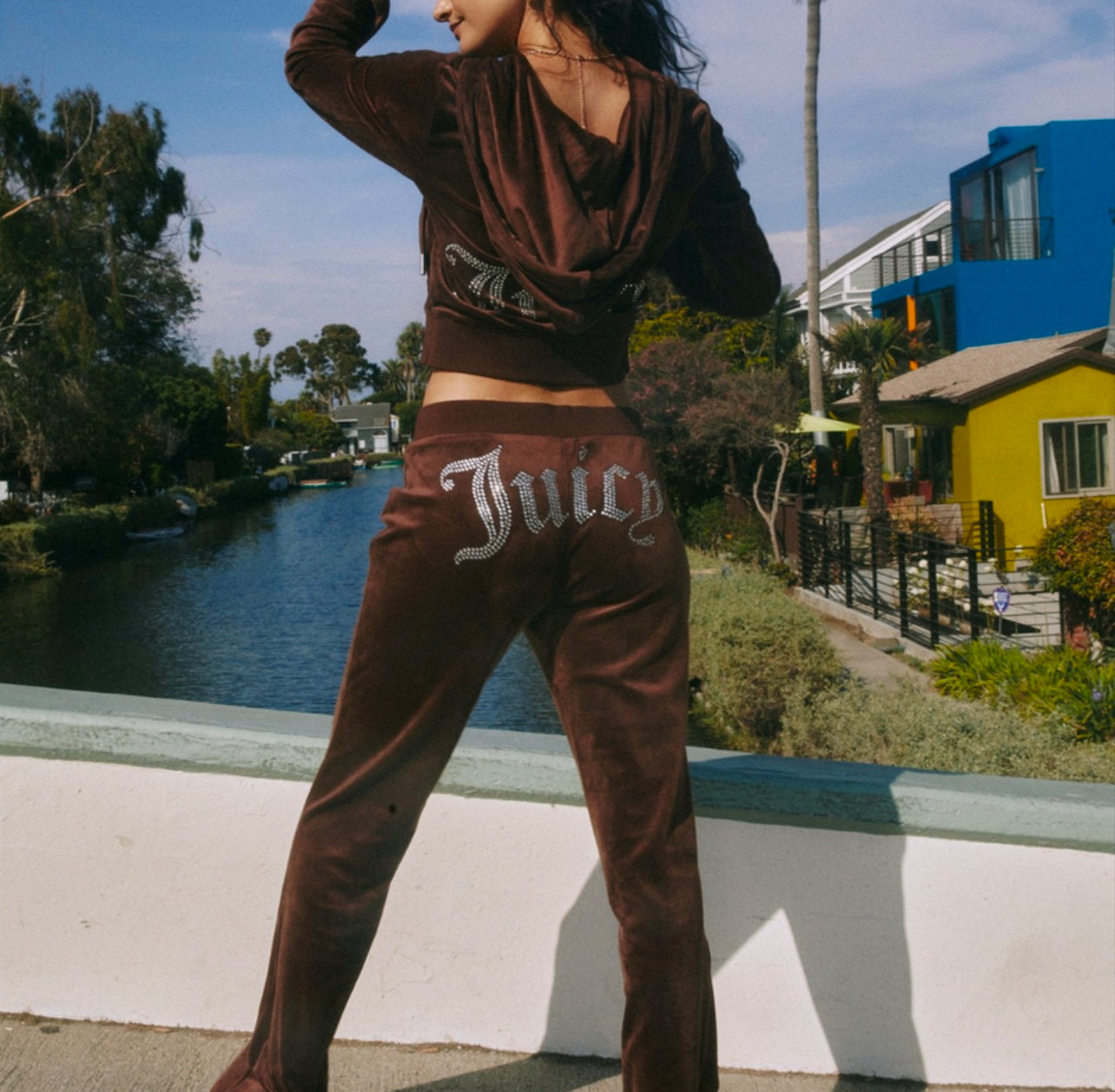 Damen Freizeitanzug aus Samt – Luxuriös & Bequem